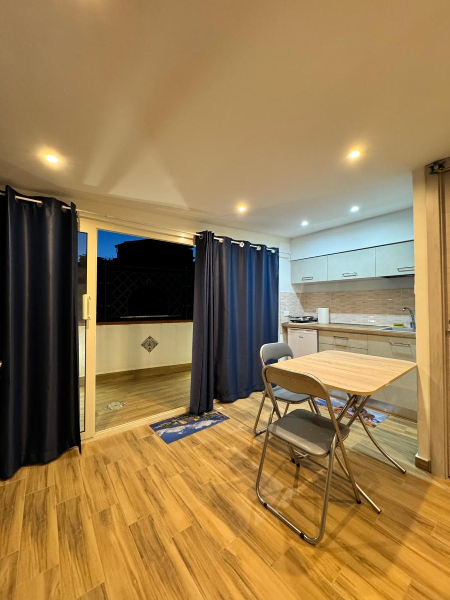 Taorminas Sun Central Boutique Guesthouse & Suites 3*