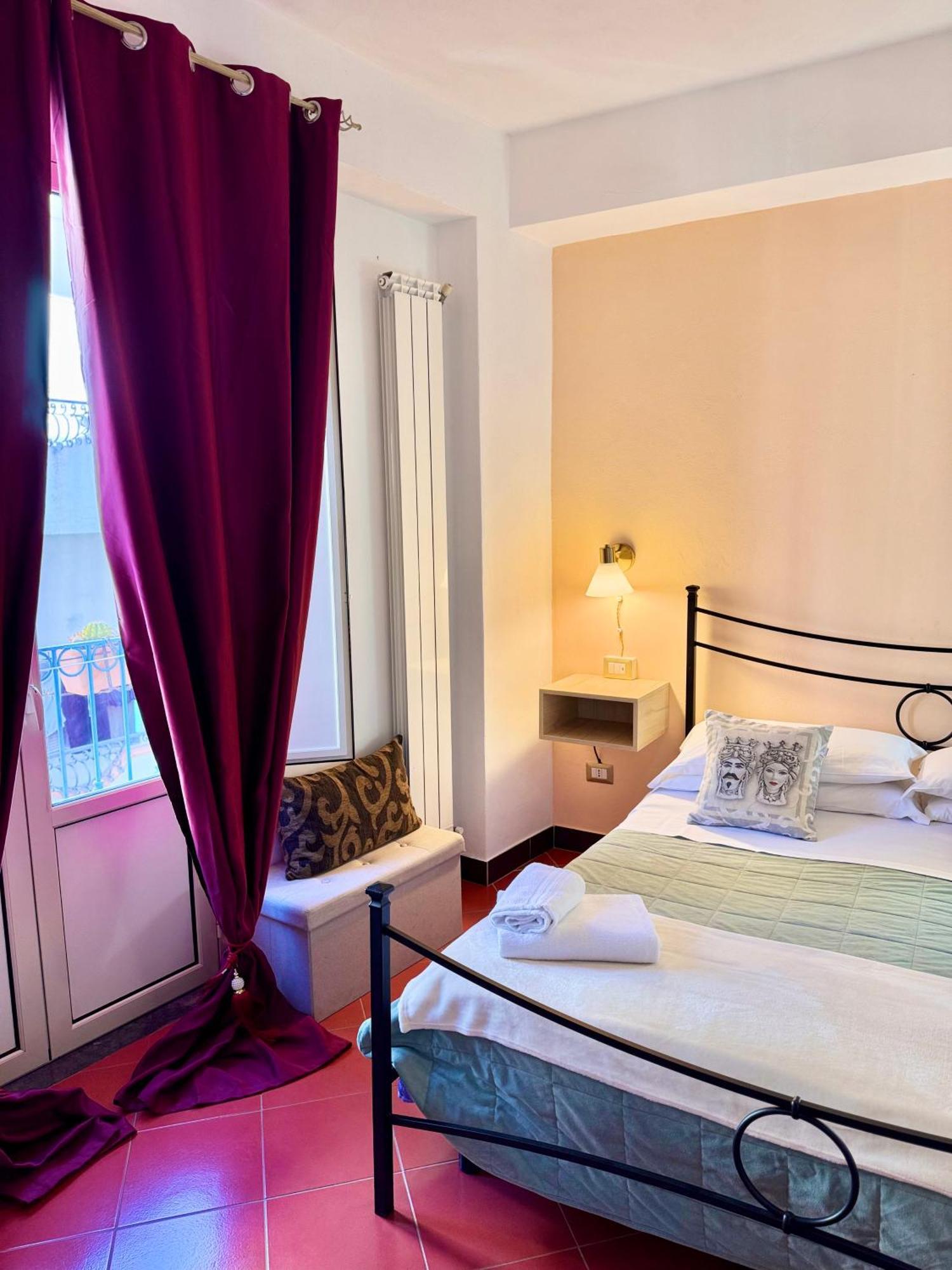 Taorminas Sun Central Boutique Guesthouse & Suites Bed & Breakfast Taormina