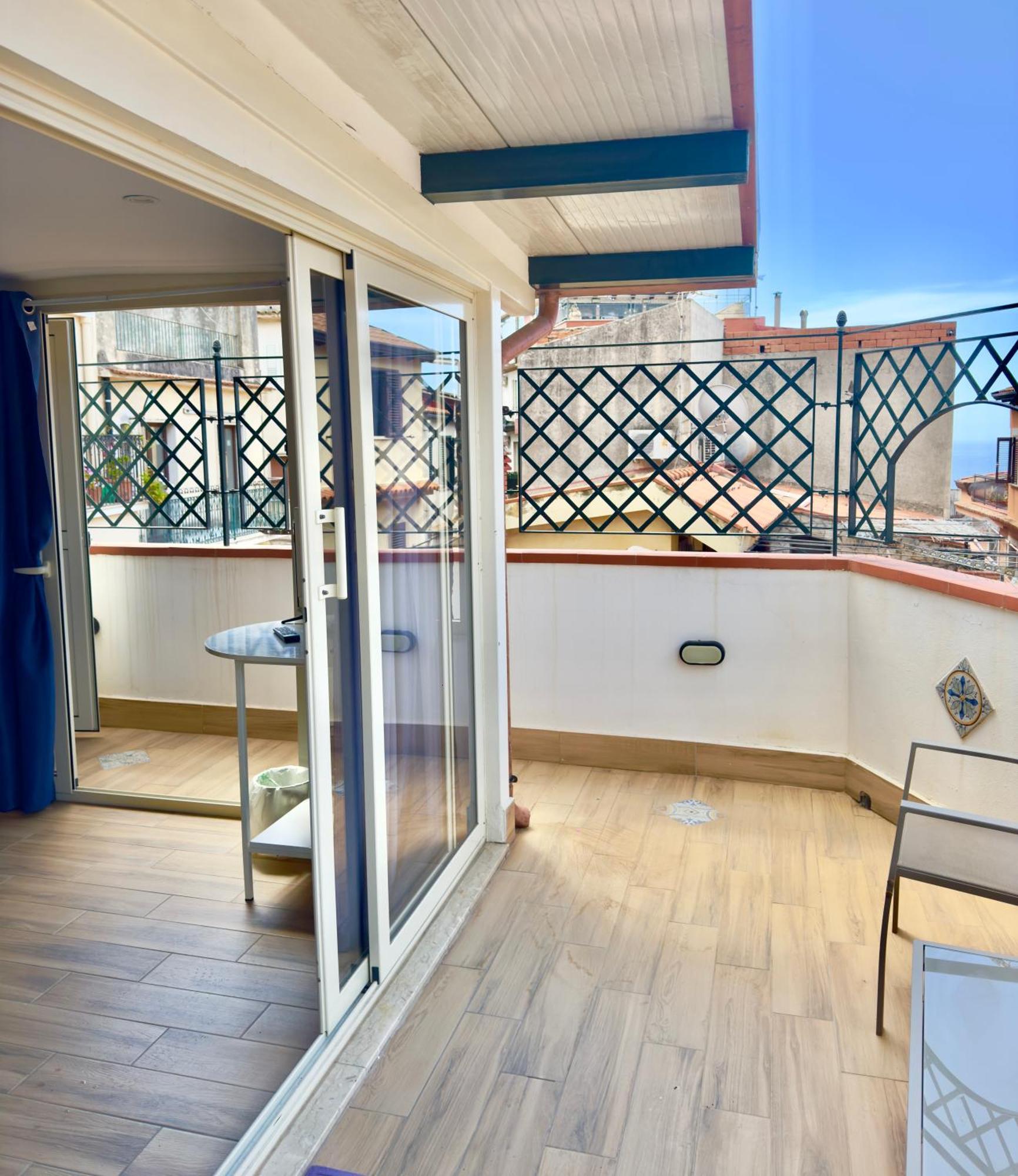 Taorminas Sun Central Boutique Guesthouse & Suites Bed & Breakfast